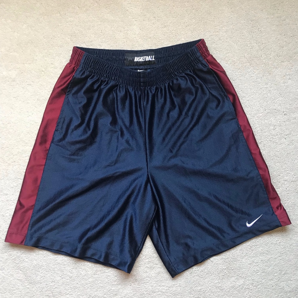 Nike Basketball Shorts (XL)